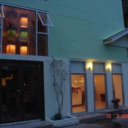 Kaset Guesthouse Bangkok Ngoại thất bức ảnh