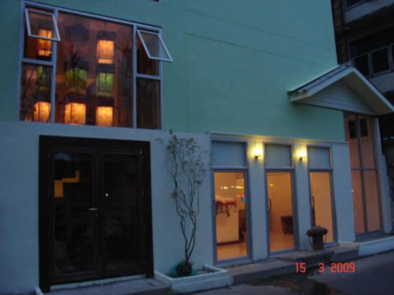 Kaset Guesthouse Bangkok Ngoại thất bức ảnh